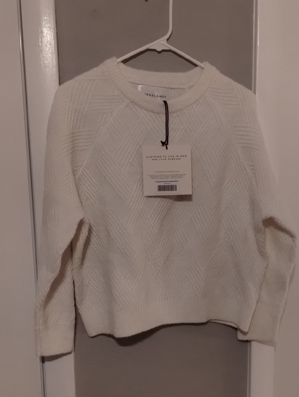 Tradlands NWT Orchard Crewneck Sweater M Recycled Materials Wool Blend